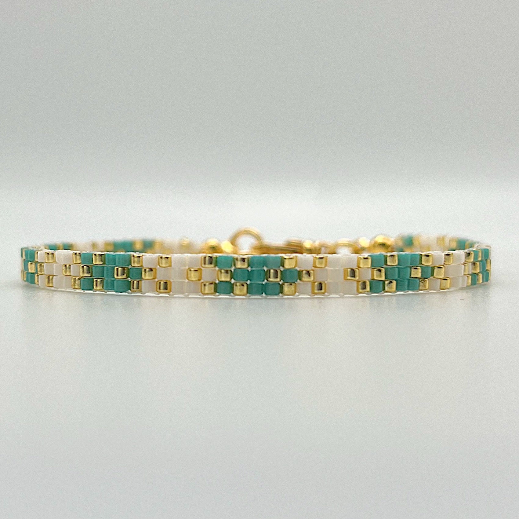 Stella Beaded Bracelet - Green & Ivory with Gold